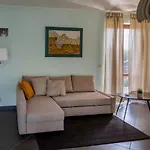Guesthost - Marazia With Garden And Parking!