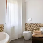 Guesthost - Marazia With Garden And Parking! * Trecastagni