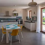 Guesthost - Marazia With Garden And Parking! *