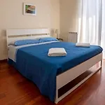 Guesthost - Marazia With Garden And Parking! Apartment